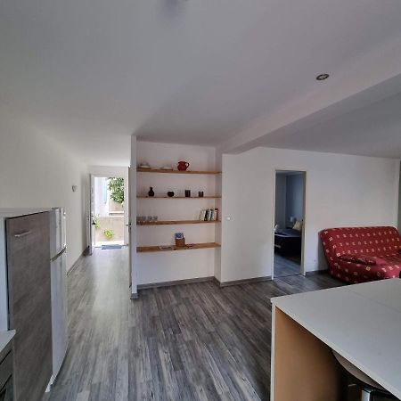 T2 Avec Terrasse 25M², Garage, Plein Centre-Ville Narbonne Eksteriør billede